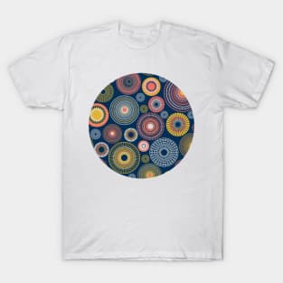 Colorful circles on dark blue seamless pattern T-Shirt